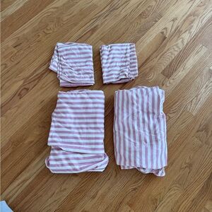 Pink and white striped bed sheet set - Queen